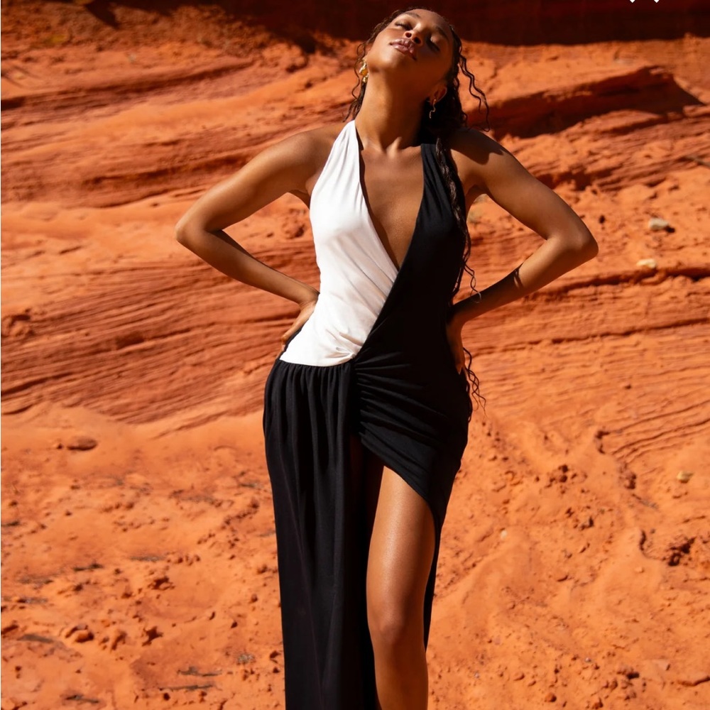 Meshki ZANIYAH Contrast Nylon Maxi Dress - Black/White